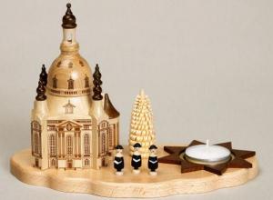 Kerzenhalter Frauenkirche mit S�ngern und B�umchen natur