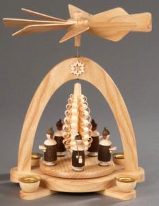 Tischpyramide natur Kurrende mit M�tze und Spanbaum