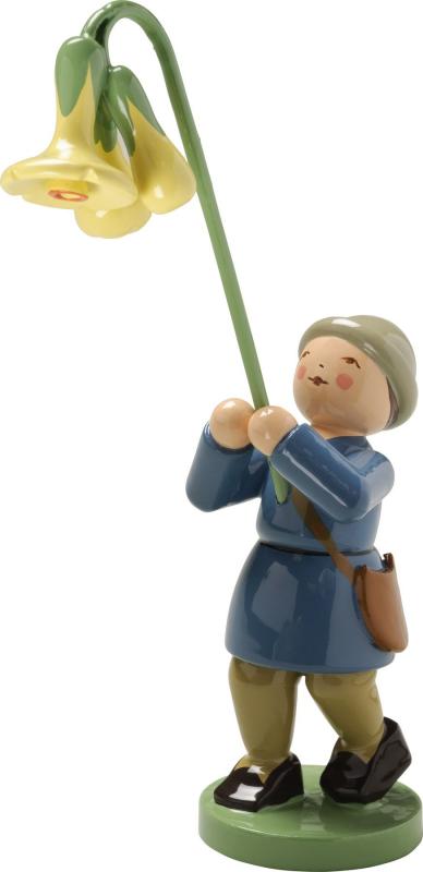 Blumenkind Junge mit Schlüsselblume